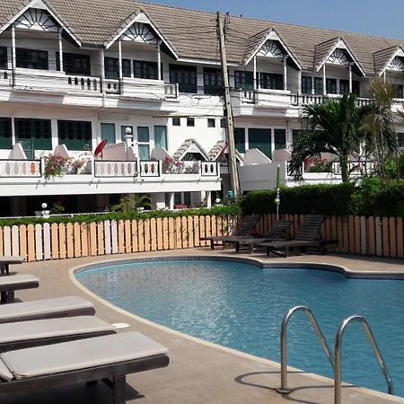 Jon Thaihouse Hua Hin Bagian luar foto