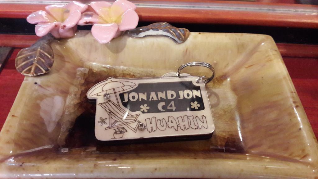 Jon Thaihouse Hua Hin Bagian luar foto