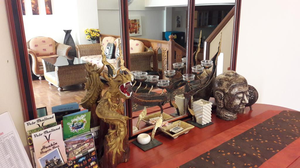 Jon Thaihouse Hua Hin Bagian luar foto