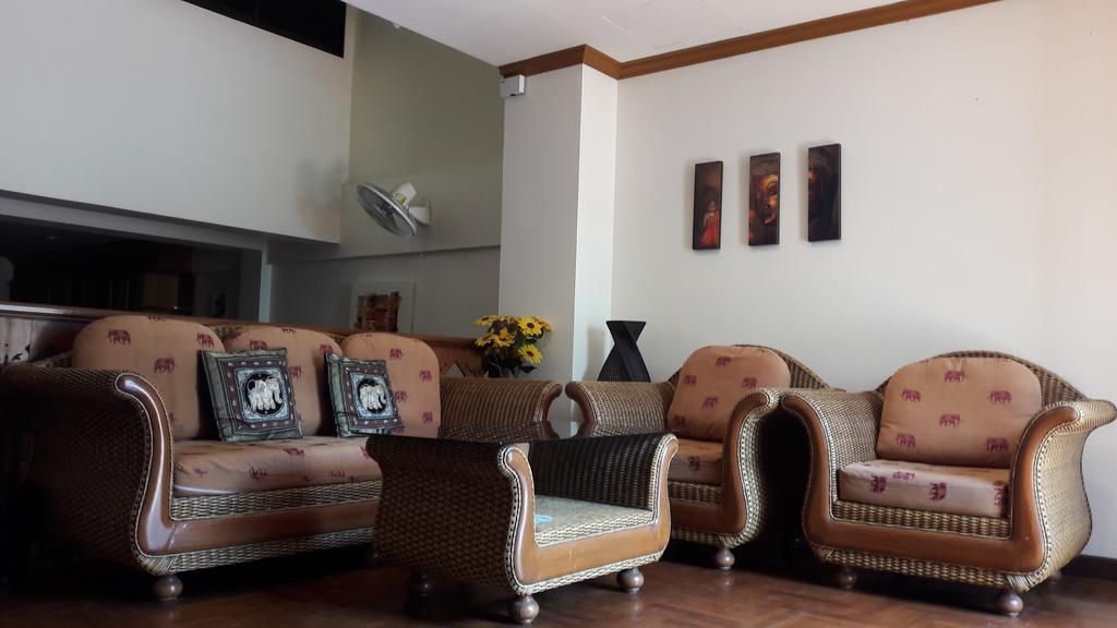 Jon Thaihouse Hua Hin Bagian luar foto