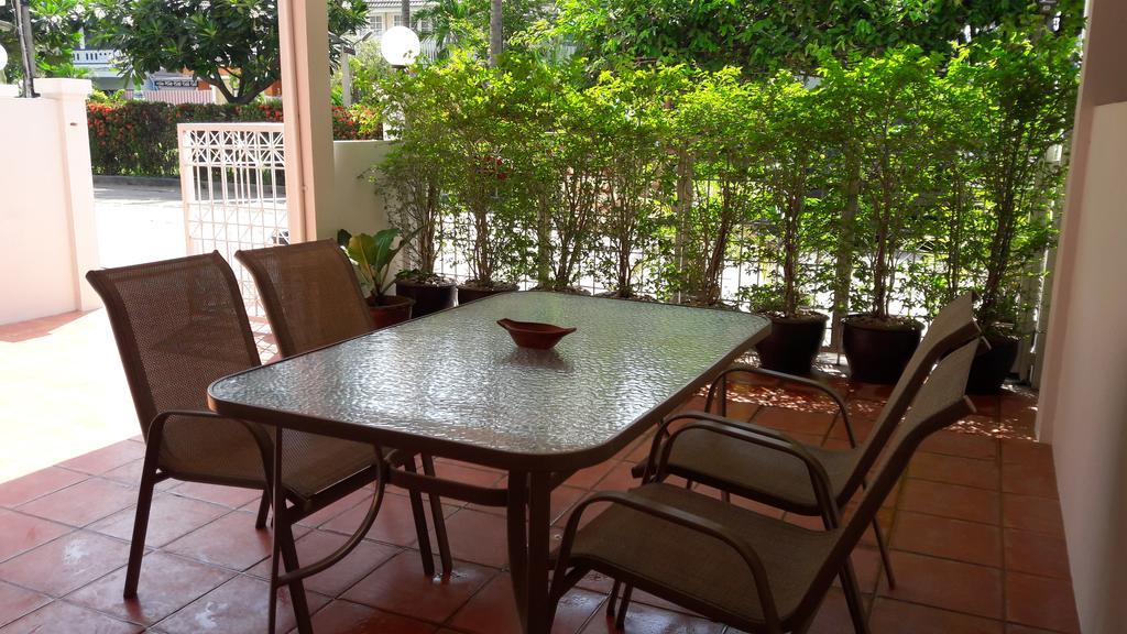 Jon Thaihouse Hua Hin Bagian luar foto