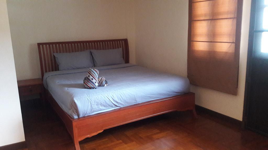 Jon Thaihouse Hua Hin Bagian luar foto